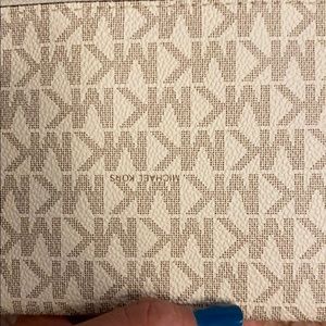 Michael Kors Bags - Wallet/Wristlet Michael Kors Bags - Wallet/Wristlet